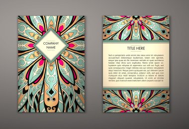 Çiçek mandala desenli el ilanı