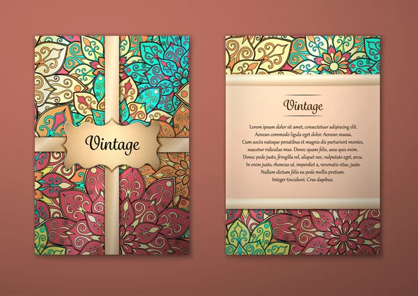 Çiçek mandala desen ve süs eşyaları ile Vintage kartları.