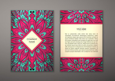 Çiçek mandala desenli el ilanı