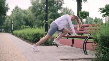 Kadın koşucu eğitimi.