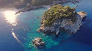 Korfu adasının güzel kıyıları.