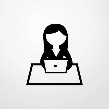 bilgisayar simgesine çalışan kız. düz tasarım