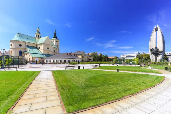 Rzeszow, Polonya tarihi kent eski şehirde bir görünümünü — Stok fotoğraf