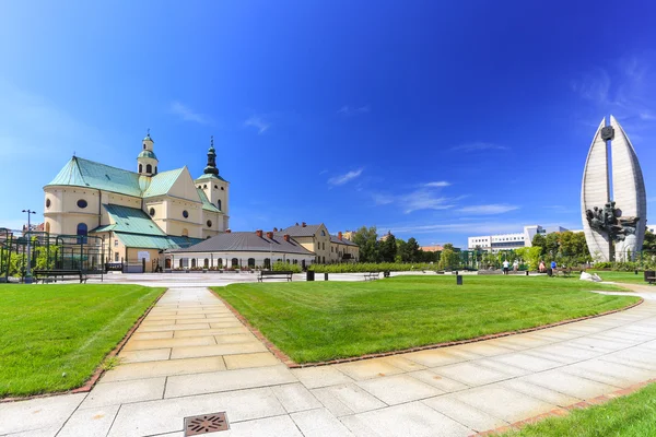 Rzeszow, Polonya tarihi kent eski şehirde bir görünümünü — Stok fotoğraf
