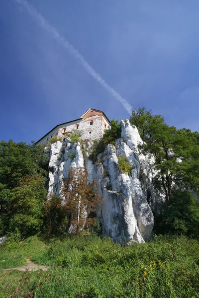 Uma vista panorâmica do mosteiro Tyniec em Cracóvia, Polônia — Fotografia de Stock