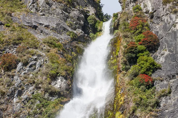 Blick auf den Wasserfall in Neuseeland — Stockfoto