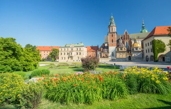 Uma vista do castelo de Cracóvia na Polónia — Fotografia de Stock