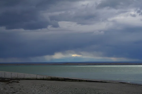 Ein malerischer Blick auf die Küste in Patagonien — Stockfoto