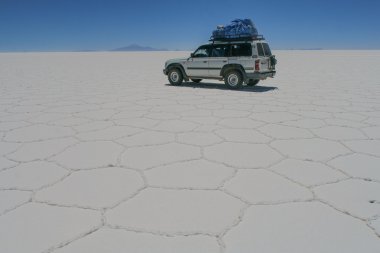 Tuz bir görünümünü çöl Bolivya, Salar de Uyuni, peyzaj