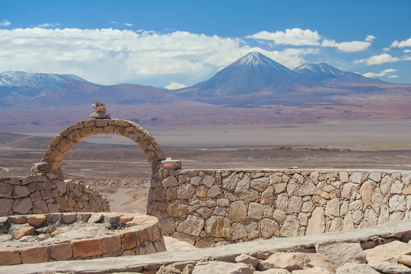 Kilátás nyílik a táj, a Chilei Atacama-sivatag — Stock Fotó