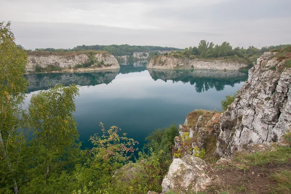 Vista da mina inundada em Cracóvia, Polônia — Fotografia de Stock