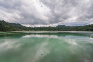 Celebes Adası, Endonezya volkanik göl Linow