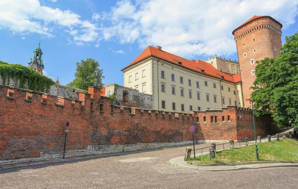 Vista do castelo real em Cracóvia / Polónia — Fotografia de Stock