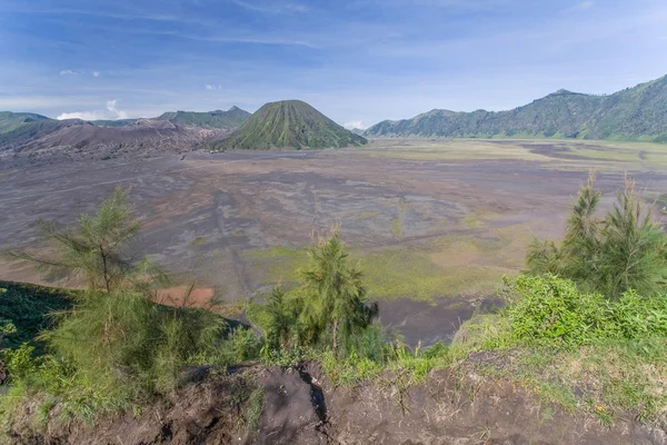 Вид на вулкан Бромо в Индонезии. Пейзаж — стоковое фото