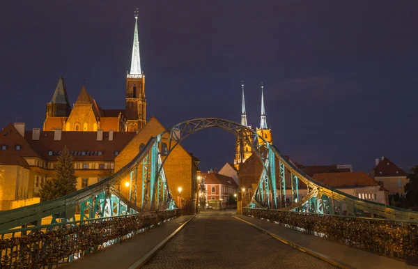 We Wrocławiu. Widok z zabytkowej dzielnicy Ostrów Tumski, Polska — Zdjęcie stockowe