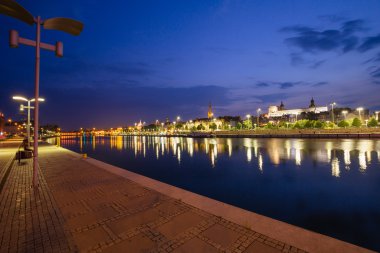 Szczecin gece / şehir panoraması