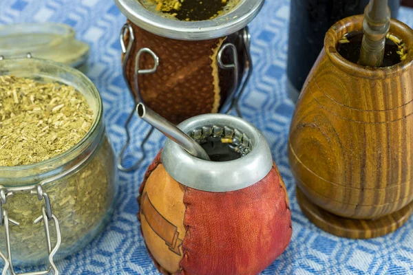 Yerba Mate Παραδοσιακός Τρόπος Ζυθοποιίας Και Πίνοντας Έγχυση Bombilla Και — Φωτογραφία Αρχείου