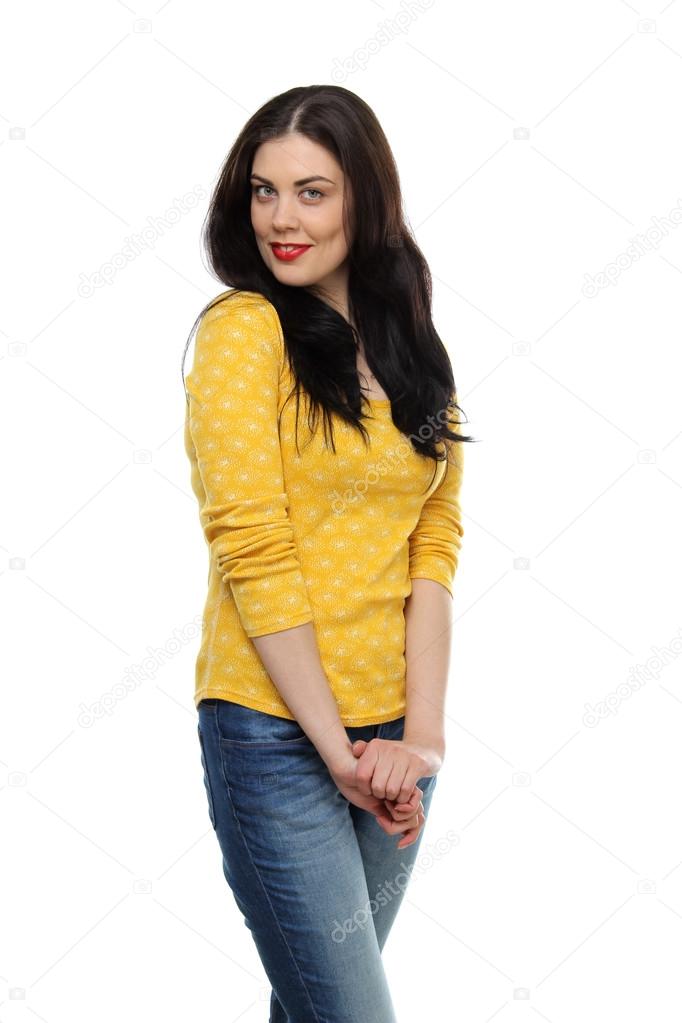 yellow t shirt with blue jeans