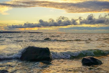 Baltık Denizi ve taşlar