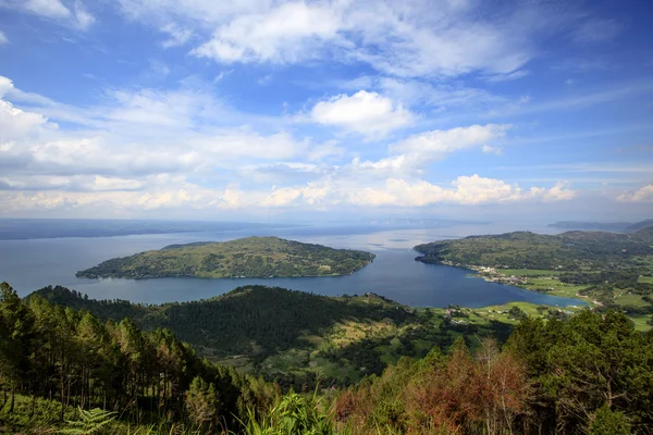 Bella isola Sibandang,, Lago Toba — Foto Stock