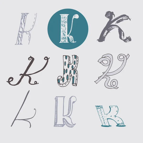 原始字母 K 集，在浅灰色背景上隔离。字母符号，可编辑，手绘，创意，在不同的变化，斜体，3d，手绘，用画笔和笔尖矢量插图 — 图库矢量图片