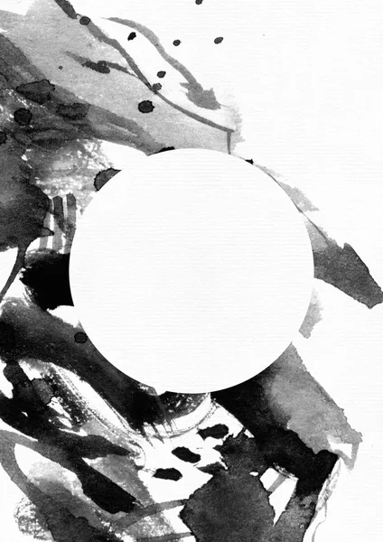 Vertikale Rasterillustration auf weißem Aquarellpapier. schwarze flüssige Tinte spritzt, kleckert und schmiert mit Linien und Freihandgrafik verziert. Handgezeichnete Vorlage mit Kreis-Textfeld in der Mitte — Stockfoto