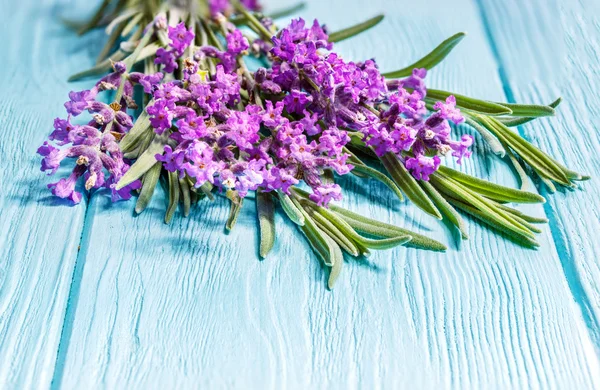 Lavender bunch on the  wooden table — Stock Photo, Image