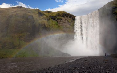 Skogafoss ve gökkuşağı
