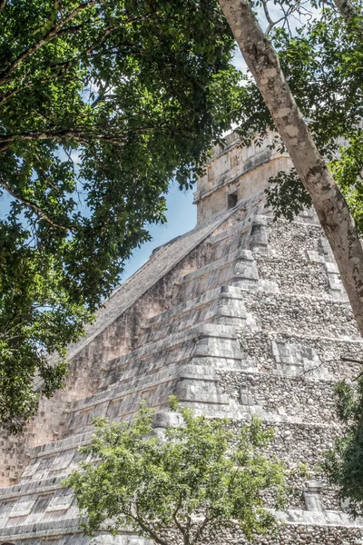 Pirâmide de Chichen itza — Fotografia de Stock