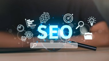 Çevrimiçi görünürlük kavramı ve veri güdümlü dijital pazarlama stratejisi. Arama performansı, analitik, optimizasyon süreci, trafik büyümesi ve dijital sektörde rekabet avantajını temsil eder.