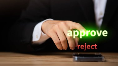 Yönetici karar verme, onay kavramı sorumluluk, otorite, uyum, verimlilik, şeffaflık, modern kurumsal yönetim için yapılandırılmış iş akışı, iş yönetim sistemleri üzerine odaklanmıştır.