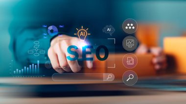 Yapay zeka, SEO konseptini dijital arayüz, veri analizi ve arama optimizasyonu ile güçlendirdi. Akıllı pazarlama, çevrimiçi görünürlük, sıralama performansı, teknoloji yeniliği temsil ediyor.