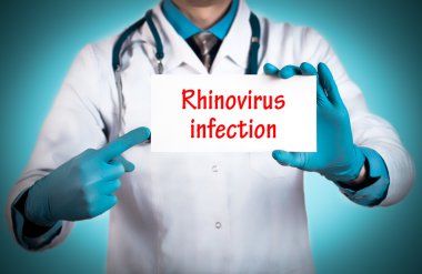 Doktor bir kartı ile tanı - rhinovirus enfeksiyon adını tutar