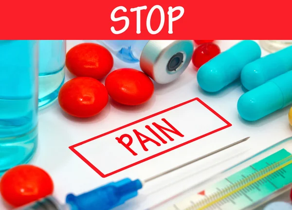 Detén el dolor. Vacuna para tratar enfermedades —  Fotos de Stock