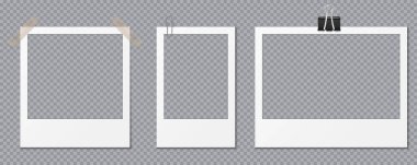 Bantlı ve klipsli boş retro resim çerçeveleri kolaj oluşturma, dekorasyon ve tasarım için idealdir. Sayısal sanat eserleri, hatıra defteri ve sunum görselleri için kırtasiye elemanlarıyla en az hazır fotoğraf sınırları.