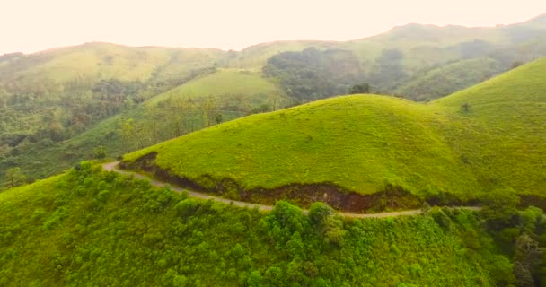 Schwenken von Bergen oder Ghats Indiens — Stockvideo