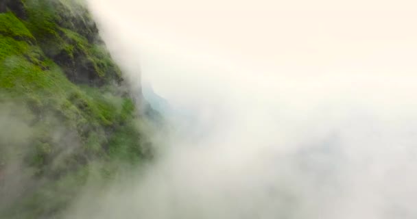 气球拍摄的山 — 图库视频影像