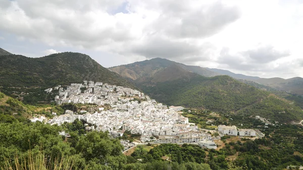 Beyaz Kent'i dağlarda