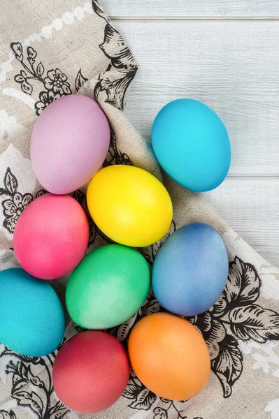 Çok renkli paskalya yumurtaları