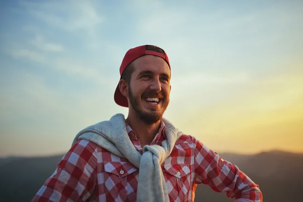 Sibirya, rezerv Polonyalılar, Krasnoyarsk yakışıklı adam. Doğa, dağlar, günbatımı, gündoğumu, seyahat, Macera, özgürlük. Duygular sevinç ve mutluluk.