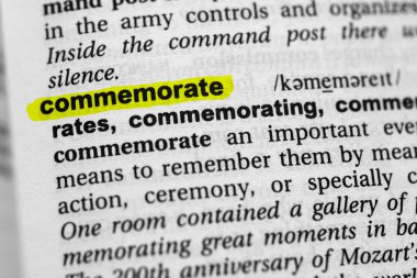 Vurgulanmış kelime kavram ve anlamı anmak.