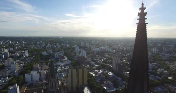 DRONE - Voando sobre a torre da Catedral — Vídeo de Stock