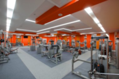 Arka plan modern fitness merkezi yaşam sağlık egzersiz donanımları ile bulanıklık: bulanık perspektif görünüm spor tesisi hizmet Oda: boş diyet, spor salonu kapalı alan vücut geliştirme eğitim