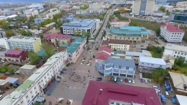 Una vista aérea de la calle de la ciudad de Ulan-Ude, Rusia, República de Buriatia — Vídeos de Stock