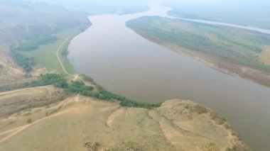 Sis, Rus Buryatia Nehri üzerinde uçan bir havadan görünümü