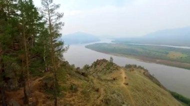 Sis, Rus Buryatia Nehri üzerinde uçan bir havadan görünümü