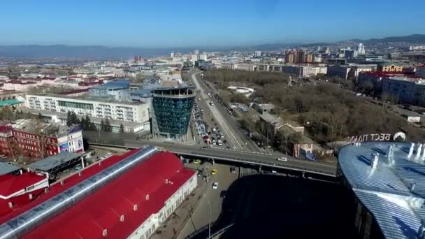 Aerial drone video con vista de la ciudad de Ulán-Udé Buriatia — Vídeos de Stock