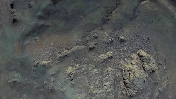 Établissement tir Montagne Belle nature Drone tourné dans les montagnes Majestueuses. En haut. Panorama. Vue Aérienne. Passe par-dessus. Paysage — Video