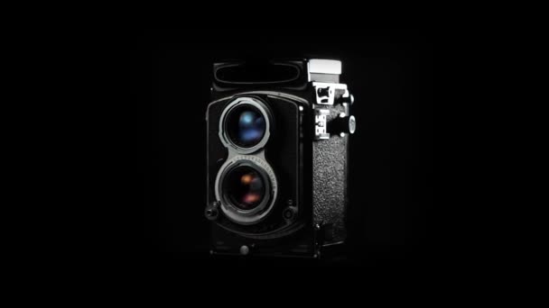 Oude vintage camera — Stockvideo