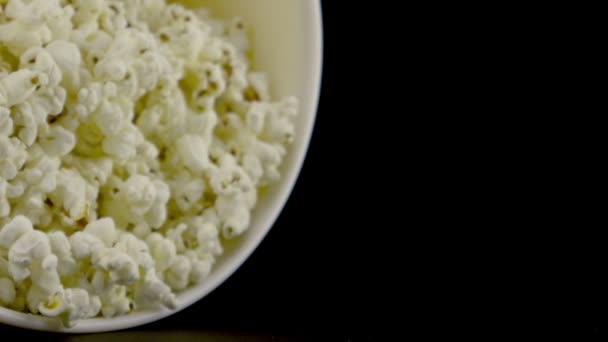 Popcorn falling in slow motion — Stock Video